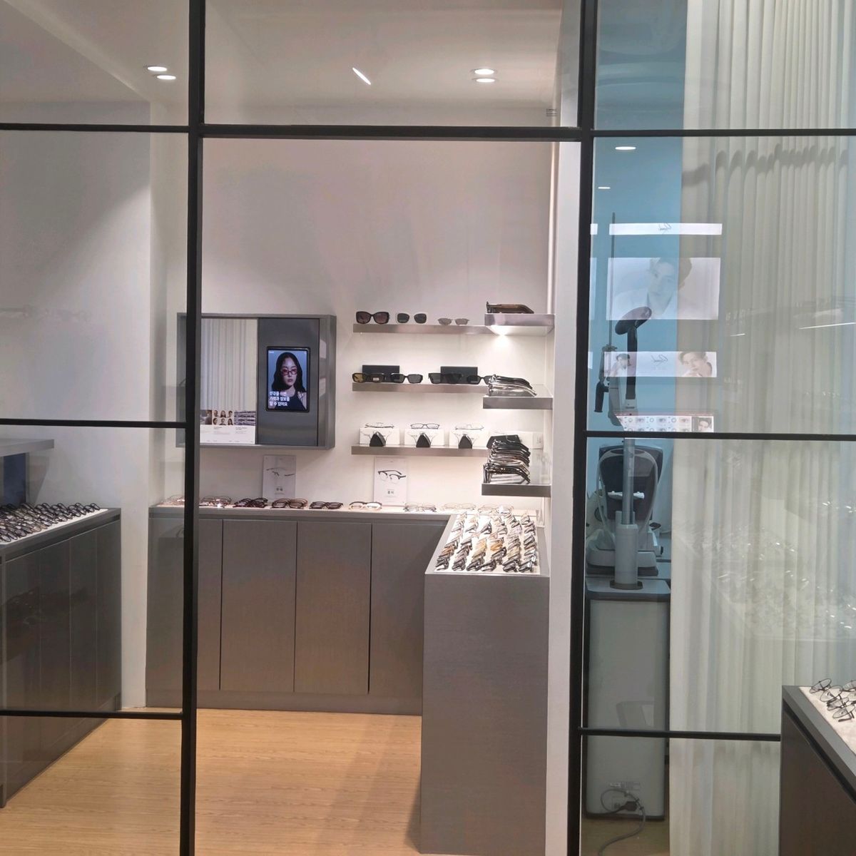 AI Eyewear Partner